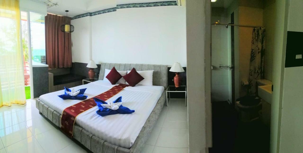 Kamala 555 Hotel Exterior photo